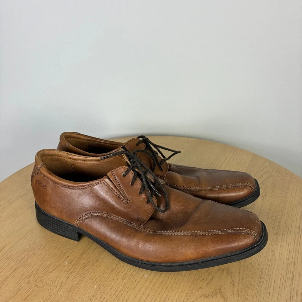 Clarks‎ Leather Square Toe Bicycle Stitch Oxfords Shoes Men's 11.5 Office Work